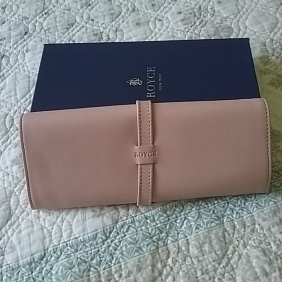 ROYCE New York Handbags - 💗ROYCE New York leather jewelry roll nib OFFER 10% LESS